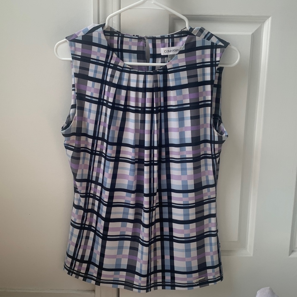 Cute sleeveless top